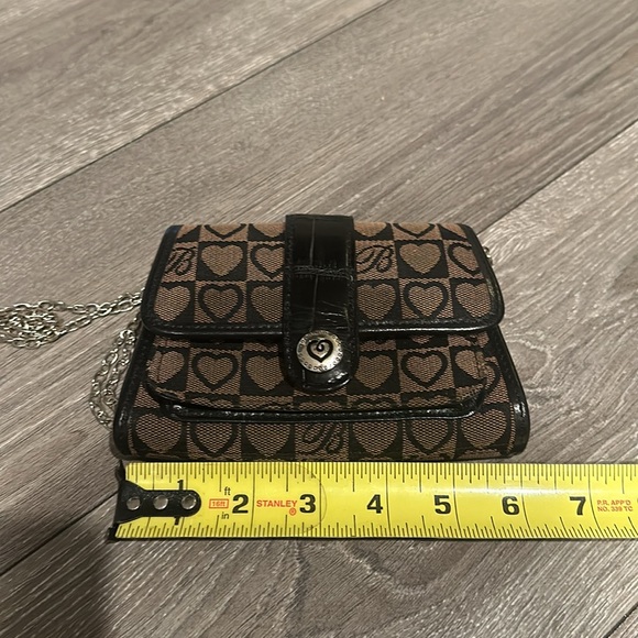 BRIGHTON Crossbody Organizer Clutch Wallet - Black Leather & Heart Fabric - Picture 12 of 14